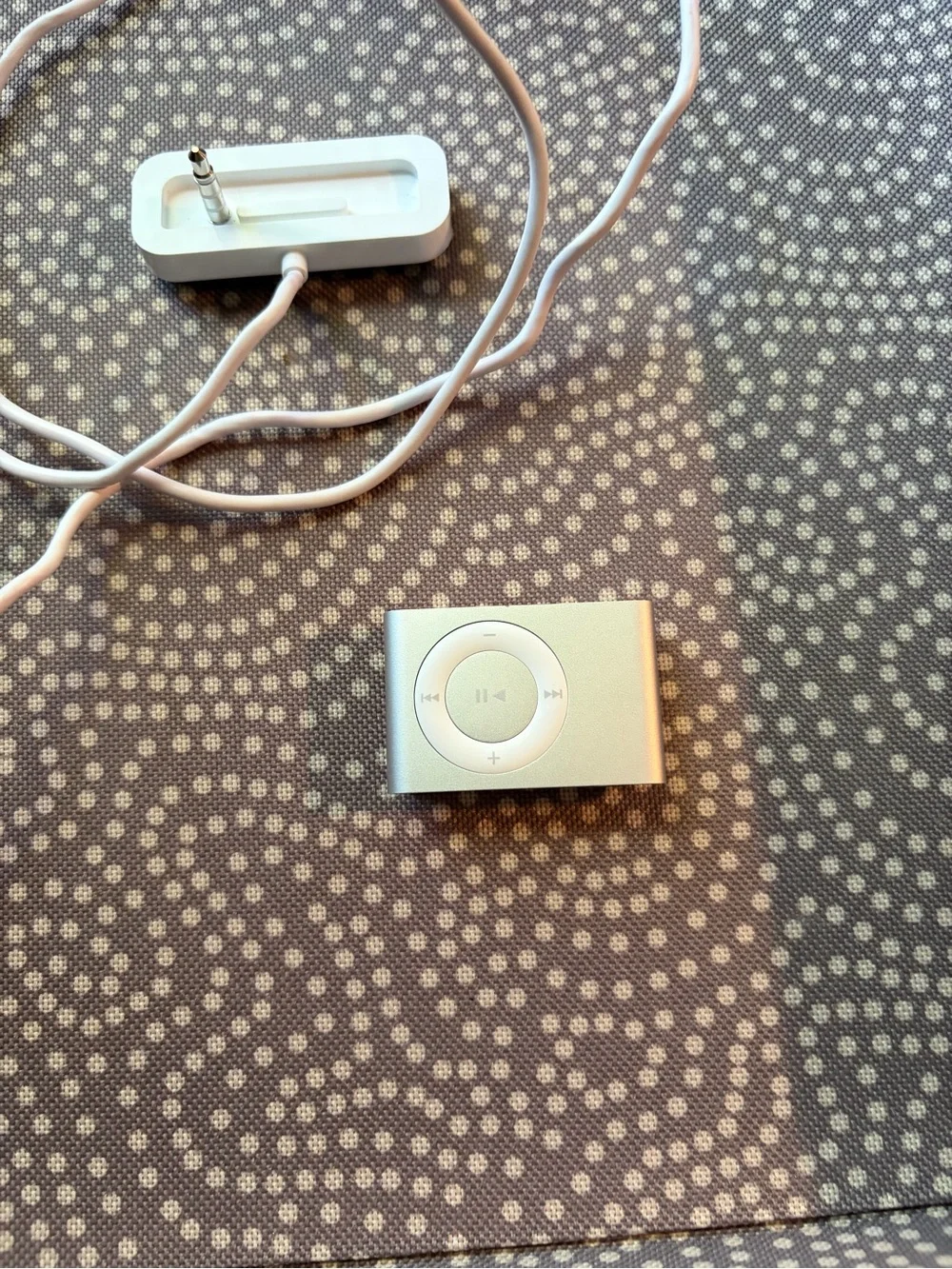iPod shuffle silver